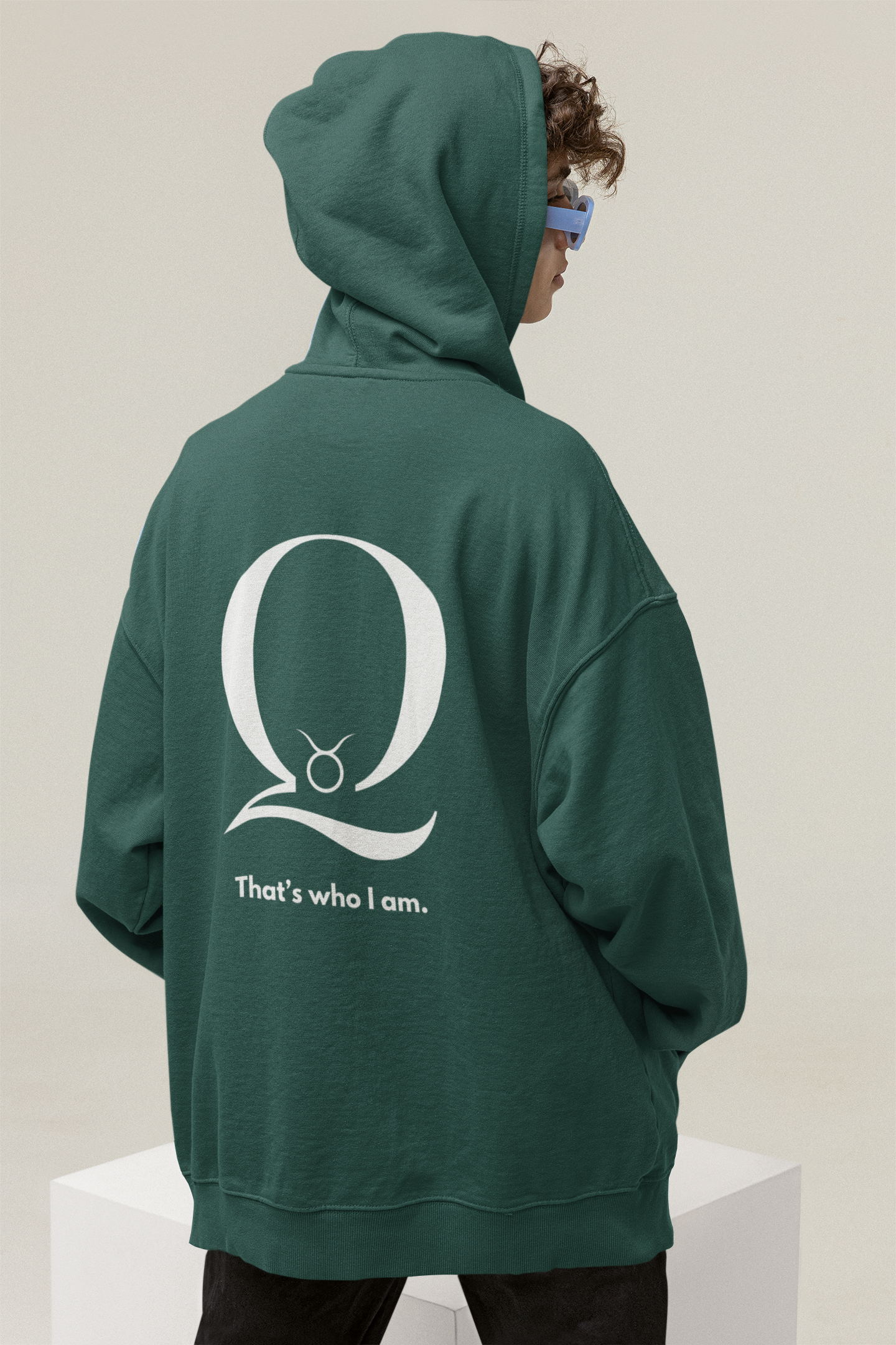 Astromood Taurus hoodie + Q